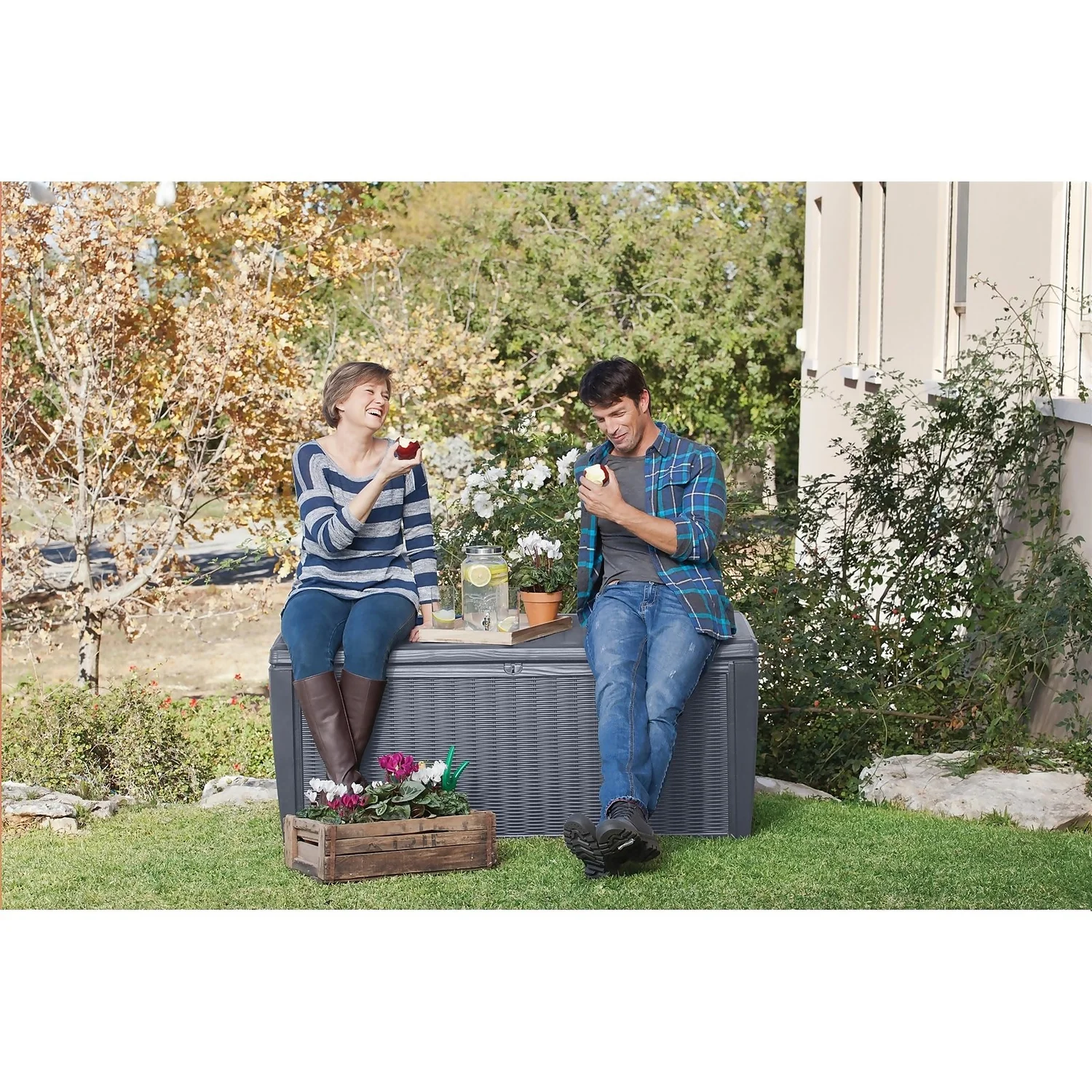 Keter Sumatra Rattan Effect Outdoor Garden Storage Box 511L - Anthracite 8 Keter Sumatra Rattan Effect Outdoor Garden Storage Box 511L - Anthracite - Image 6