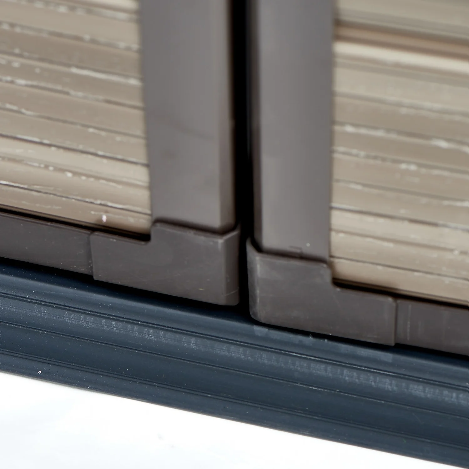 Keter Scala 6 X 8ft Outdoor Garden Apex Storage Shed - Brown 11 Keter Scala 6 X 8ft Outdoor Garden Apex Storage Shed - Brown - Image 9