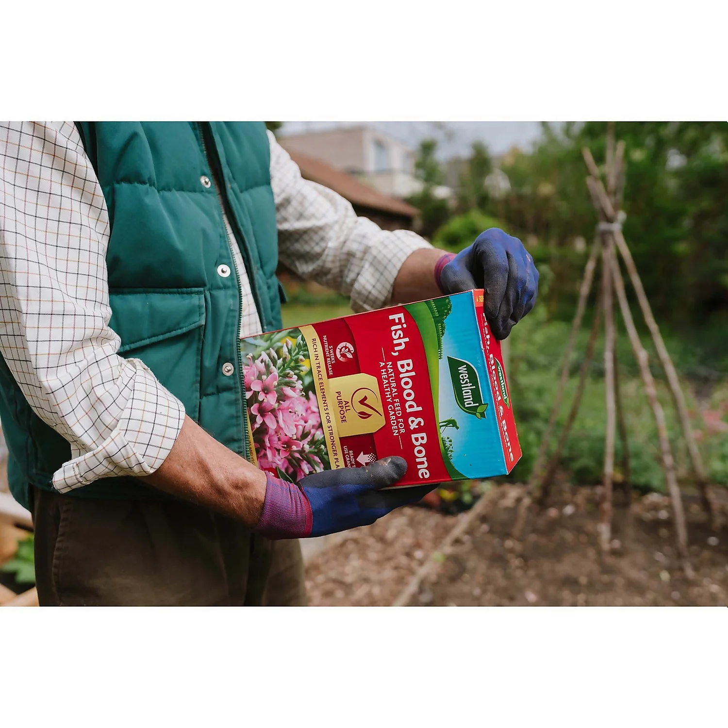 Westland Fish, Blood And Bone All Purpose Plant Food - 4kg 5 Westland Fish, Blood And Bone All Purpose Plant Food - 4kg - Image 3