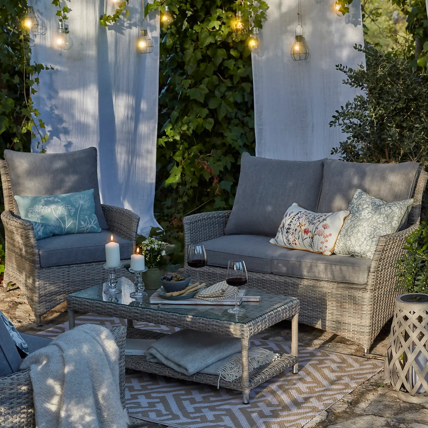 Florence 4 Seater Grey Rattan Garden Sofa Set 5 Florence 4 Seater Grey Rattan Garden Sofa Set - Image 3