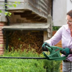 Bosch EasyHedgeCut 45-16 Hedge Trimmer 12 Bosch EasyHedgeCut 45-16 Hedge Trimmer -Garden Care Specialty Shop 13496927 2034931200060101