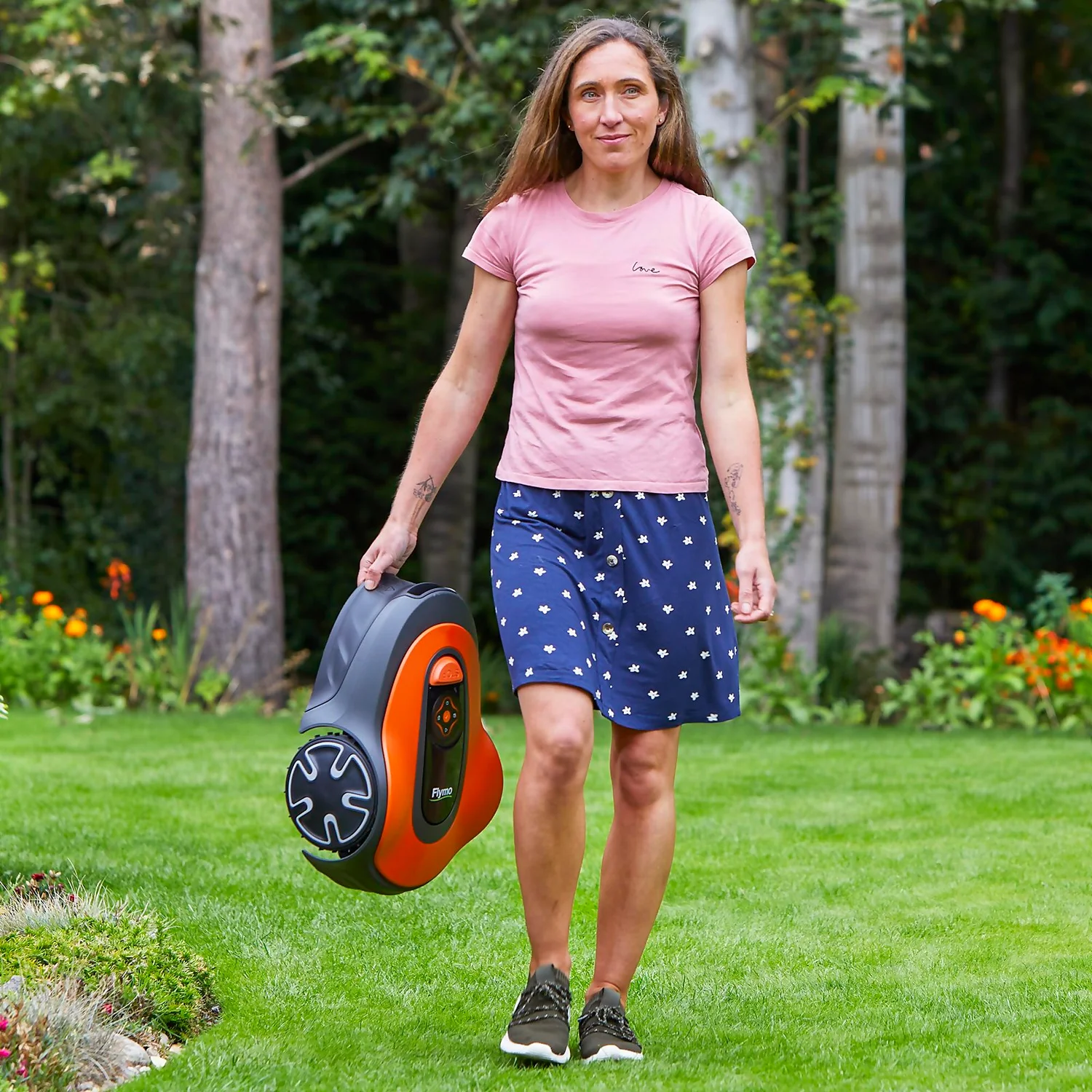 Flymo EasiLife GO 500 Cordless Robot Lawn Mower - 16cm 7 Flymo EasiLife GO 500 Cordless Robot Lawn Mower - 16cm - Image 5