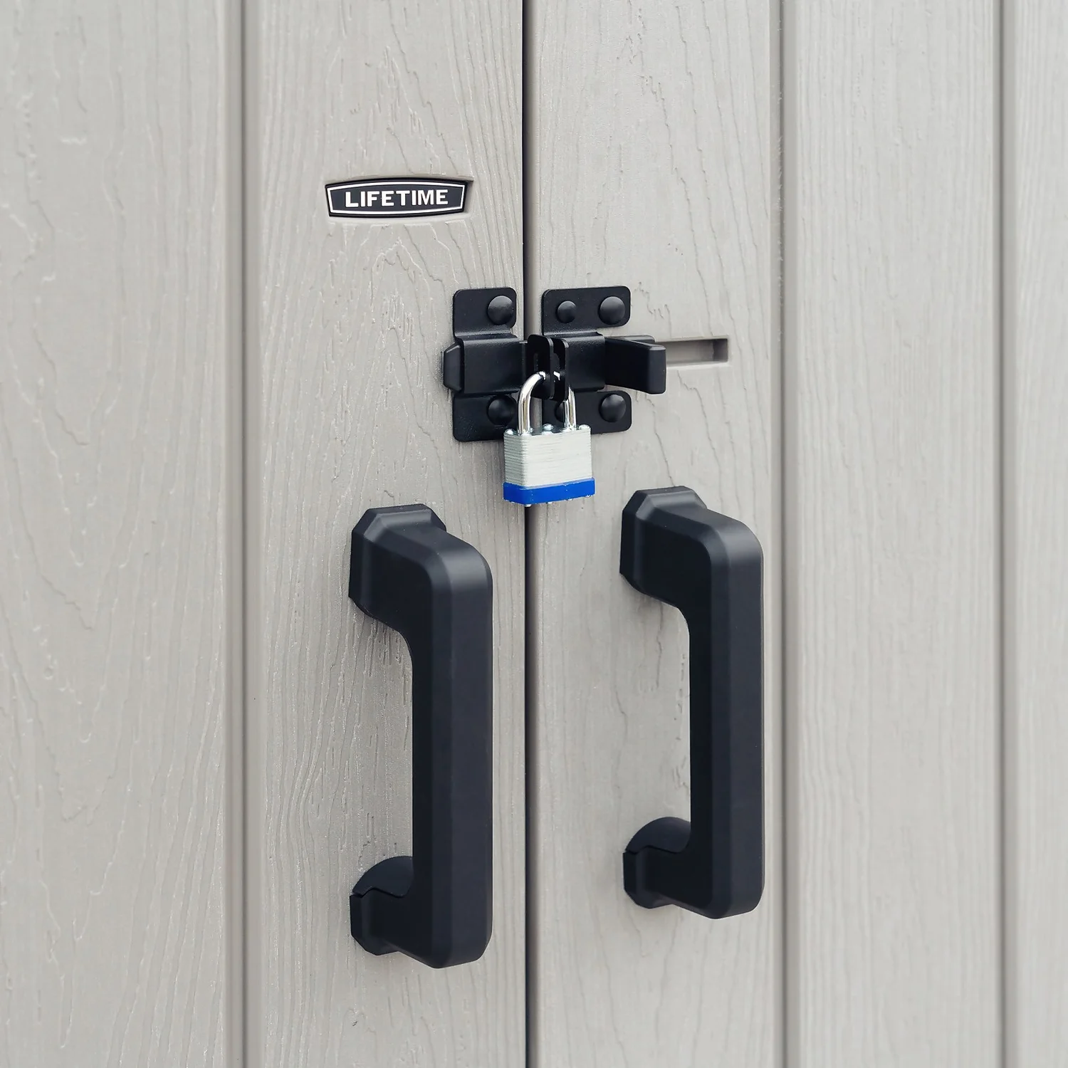 Lifetime Plastic Outdoor Utility Shed 10 Lifetime Plastic Outdoor Utility Shed - Image 8