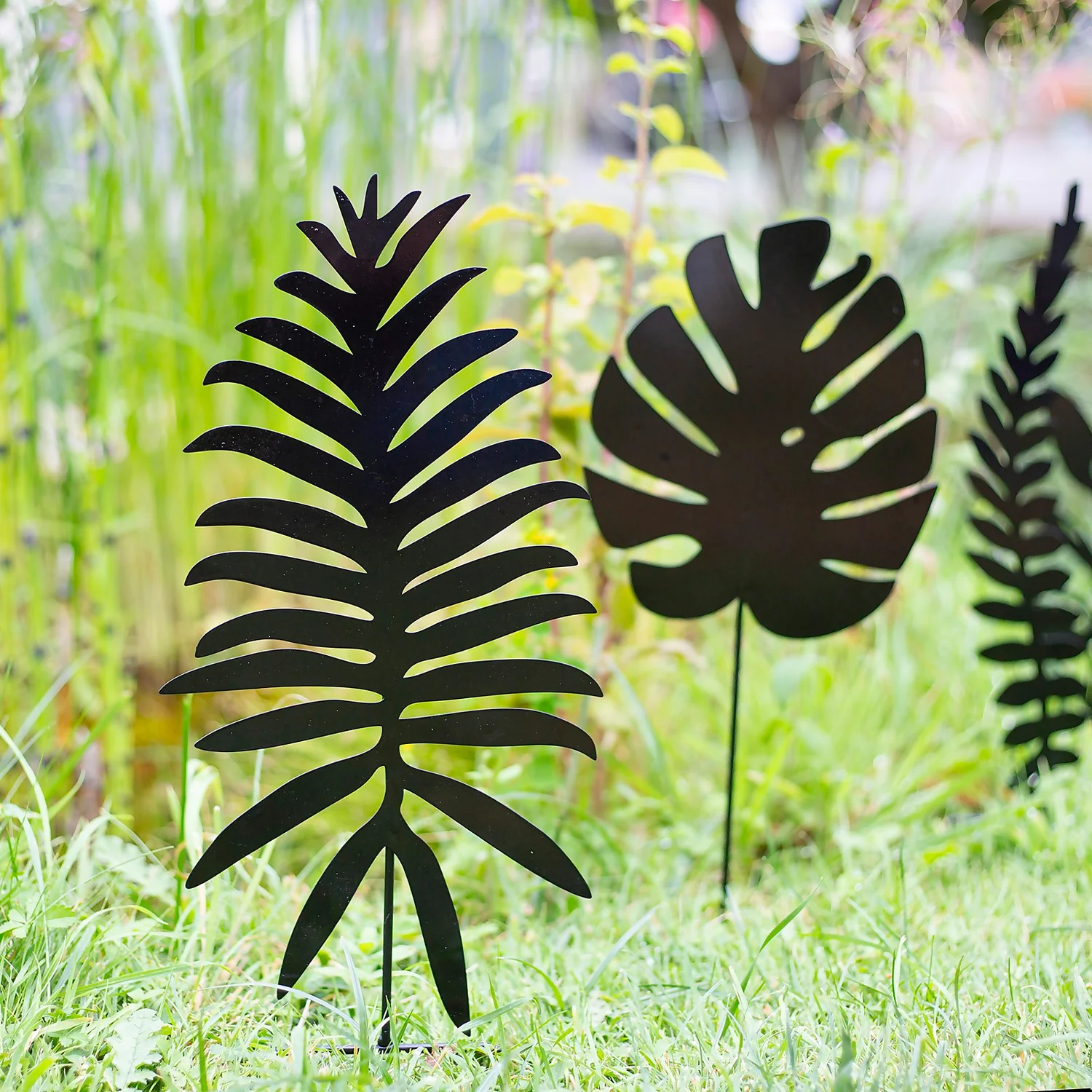 Jungle Black Ground Stakes - 45cm (Assorted Designs) 12 Jungle Black Ground Stakes - 45cm (Assorted Designs) - Image 10