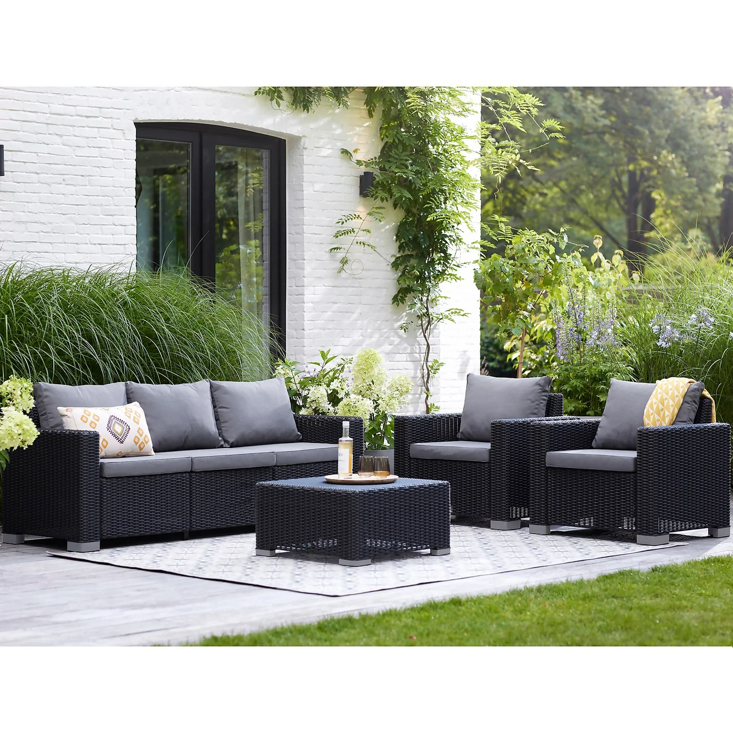 Keter California 5 Seater Outdoor Garden Furniture Sofa And Lounge Set - Graphite With Grey Cushions 9 Keter California 5 Seater Outdoor Garden Furniture Sofa And Lounge Set - Graphite With Grey Cushions - Image 7