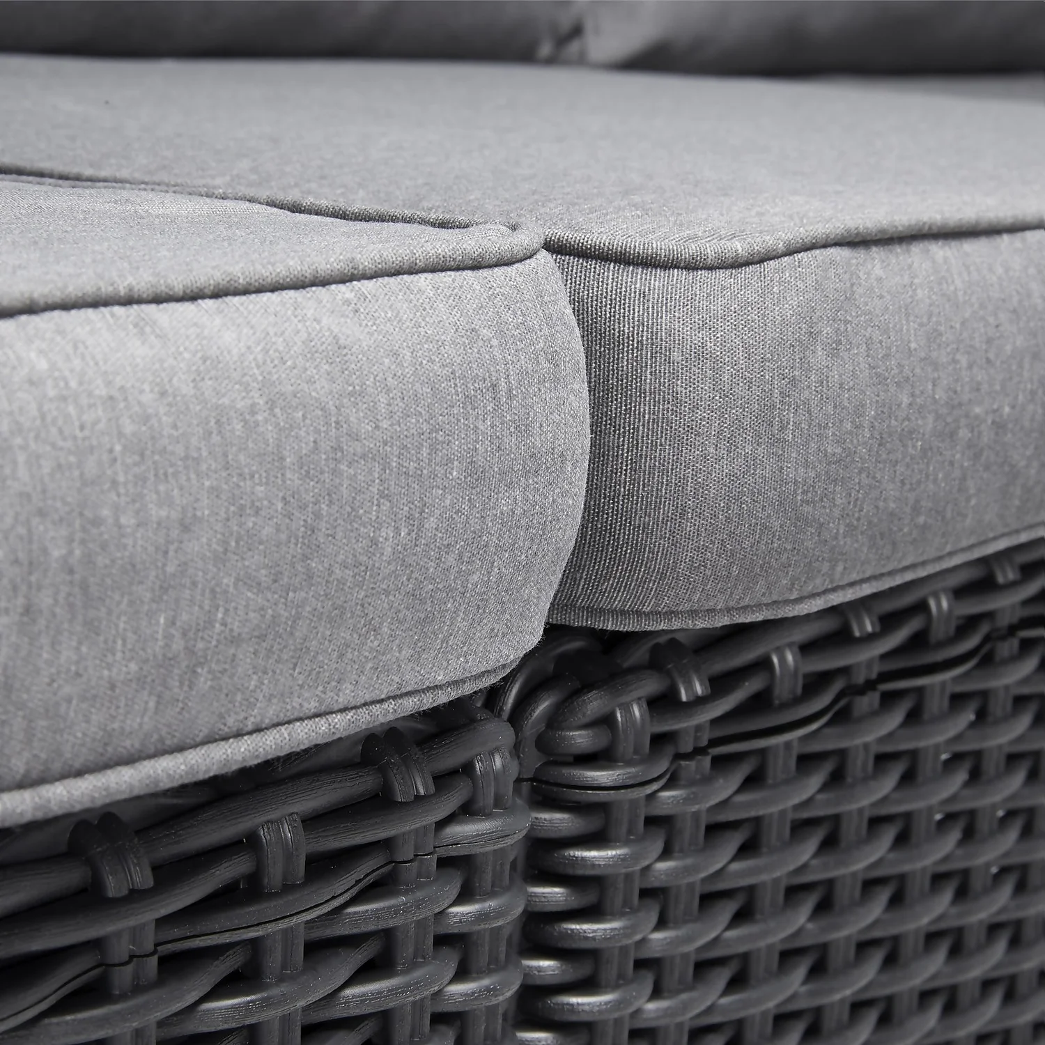 Keter California 5 Seater Outdoor Garden Furniture Lounge Set - Graphite With Grey Cushions 6 Keter California 5 Seater Outdoor Garden Furniture Lounge Set - Graphite With Grey Cushions - Image 4